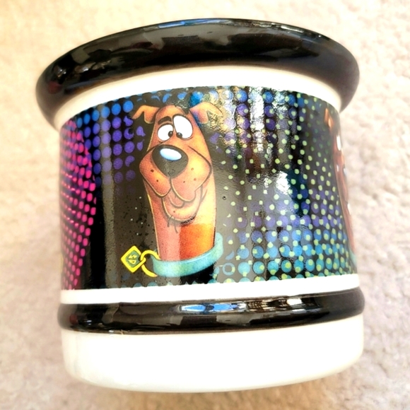 Large and Tall Scooby-Doo Ceramic Dog Bowl - Picture 2 of 7